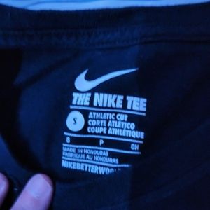 Nike mens tshirt